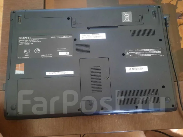 Sony VAIO. 2,4����, ��� 4 ��, ���� 320���, WiFi: 1, Bluetooth: 1, ����������� �� 4��. ����