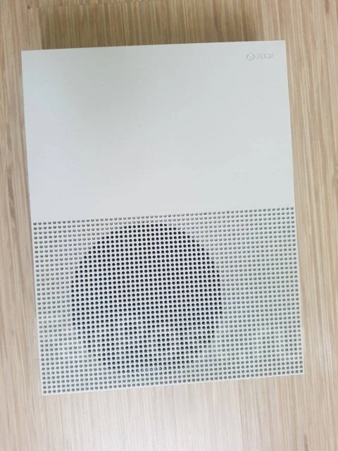 Microsoft Xbox One S ����