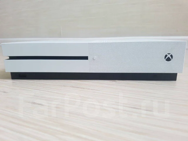 Microsoft Xbox One S ����