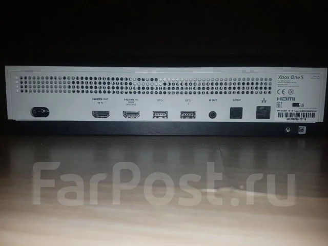 Microsoft Xbox One S ����