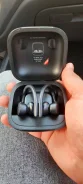 Beats PowerBeats Pro ����