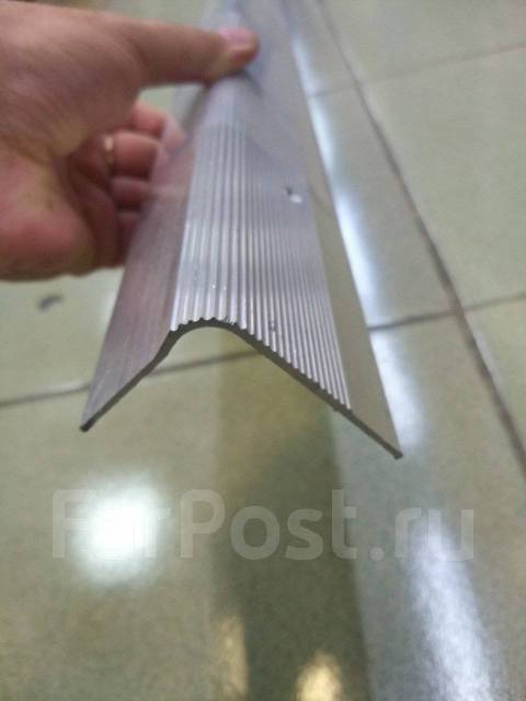 Уголки на ступени, накладки противоскользящие, в наличии. Цена: 500₽ во ...