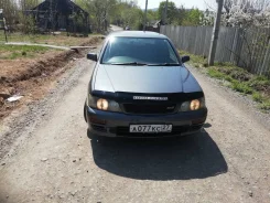 Nissan Bluebird. �������, ��������, 1.8, ������, 239����. �� ����