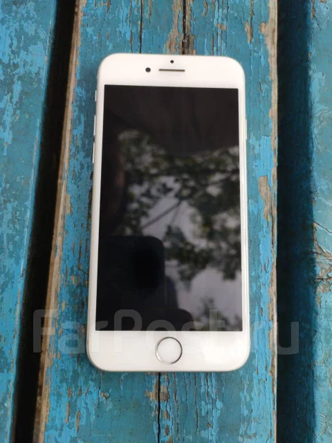 Apple iPhone 8. �/�, �����, 4G LTE ����