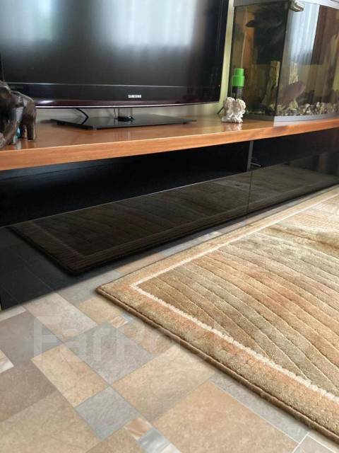 Продам тумбу под телевизор - Мебель во Владивостоке