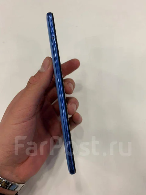 Samsung Galaxy A70. �/�, �����, 3G, 4G LTE, Dual-SIM, ����������, NFC ����
