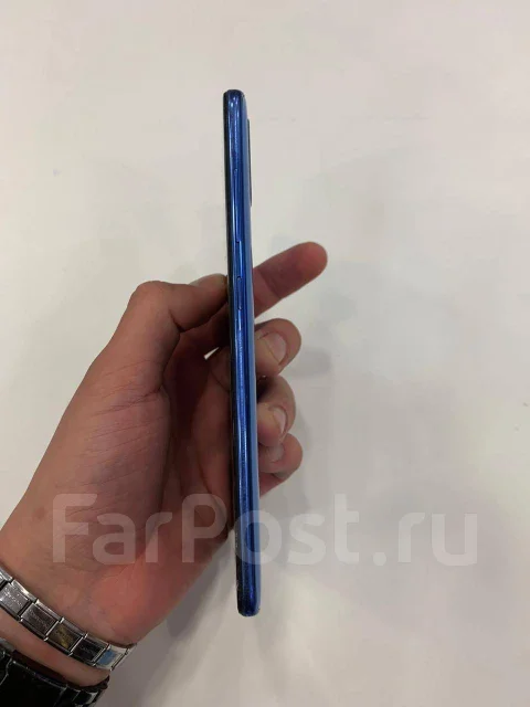 Samsung Galaxy A70. �/�, �����, 3G, 4G LTE, Dual-SIM, ����������, NFC ����