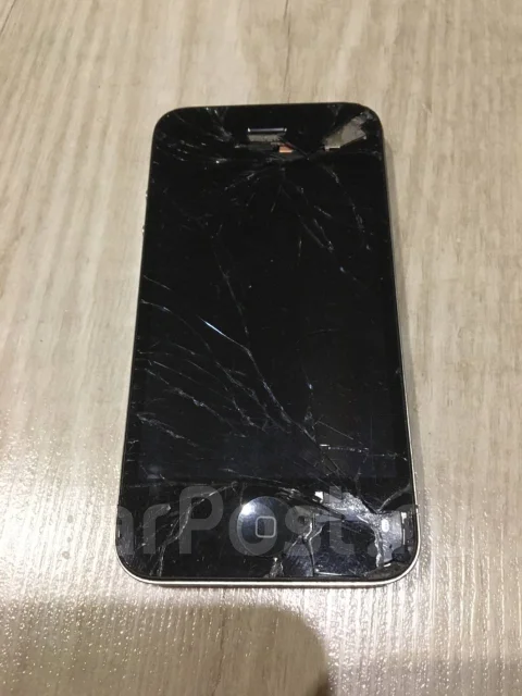 Apple iPhone 4s. �/� ����