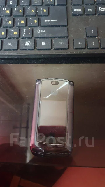 Motorola RAZR2 V8. �/�, �����, 3G ����