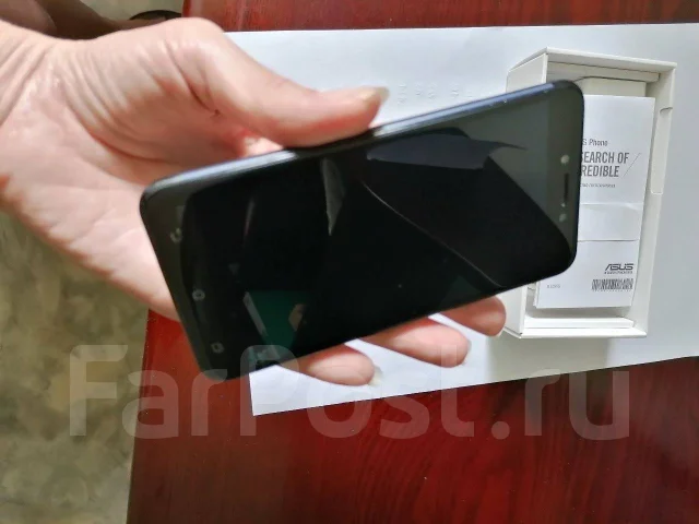 Asus ZenFone Live ZB501KL. �/�, 32 ��, ������, 4G LTE, Dual-SIM ����