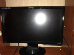 BenQ. 21.5" ����