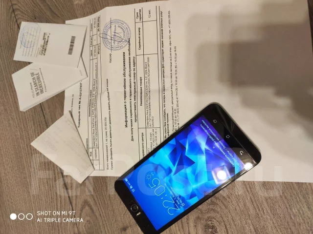 Asus ZenFone Selfie. �/�, ���������, 3G, 4G LTE, Dual-SIM ����