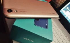 Honor 8S. �/�, �������, 3G, 4G LTE, Dual-SIM ����