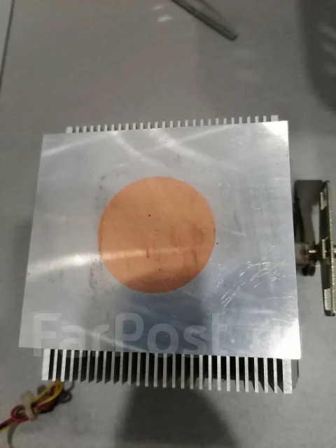 AMD Phenom II X6 ����