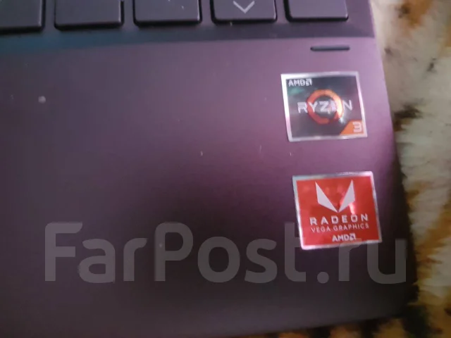 HP Envy. 13.3", 2����, ��� 4 ��, ���� 128���, WiFi: 1, Bluetooth: 1, ����������� �� 8��. ����