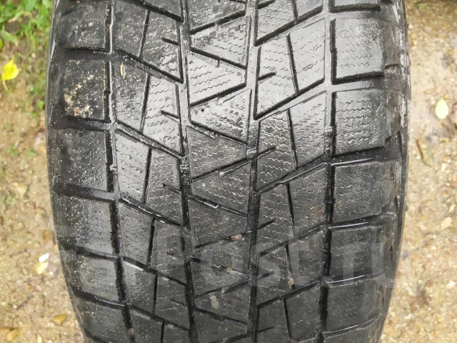 MOMO Twin. 9.5x22", 6x139.7, ET10, �� 110���. ����