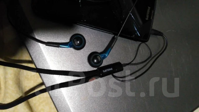 Philips Xenium. �/�, 3G ����