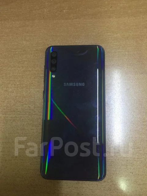 Samsung Galaxy A50. �����, ������, 3G, 4G LTE, Dual-SIM, NFC ����