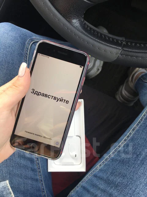 Apple iPhone SE 2020. �����, ������� ����