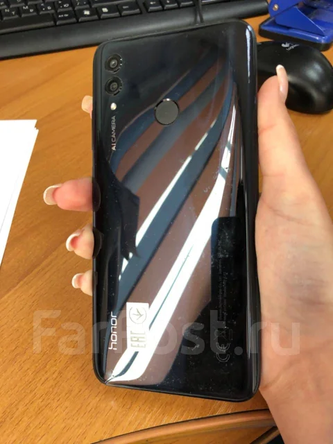 Honor 10 lite. �/�, ������, 3G, 4G LTE ����