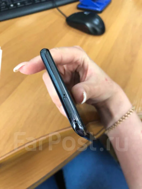 Honor 10 lite. �/�, ������, 3G, 4G LTE ����