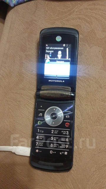 Motorola RAZR2 V8. �/�, �����, 3G ����