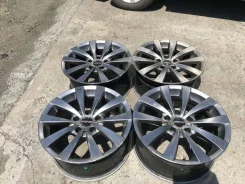 Motec. 8.0x17", 5x120.00, ET30 ����