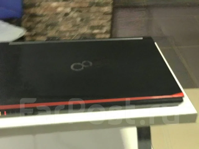 Fujitsu LifeBook. 15.6", 2,1����, ��� 4 ��, ���� 128���, WiFi: 1, Bluetooth: 1, ����������� �� 1��. ����