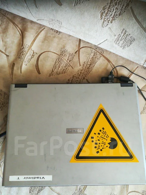 Toshiba Satellite L30. 15", 1,8����, ��� 1536 ��, ���� 750���, WiFi: 1 ����