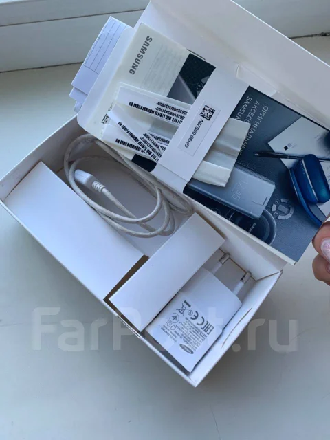 Samsung Galaxy J7 2017. �/�, �����, 3G, Dual-SIM, ����������, NFC ����