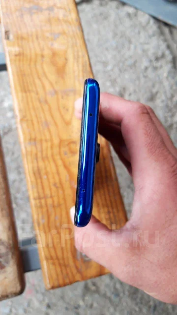 Xiaomi Redmi Pro. �����, �����, 4G LTE, Dual-SIM, NFC ����