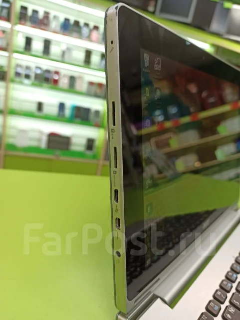 Acer Aspire Switch 10. 10.1", 1 330����, ��� 2048 ��, ���� 64���, WiFi: 1, Bluetooth: 1, ����������� �� 3��. ����