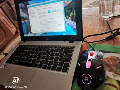 DNS. 10", 1,8����, ��� 2048 ��, ���� 400���, WiFi, Bluetooth, ����������� �� 3��. ����