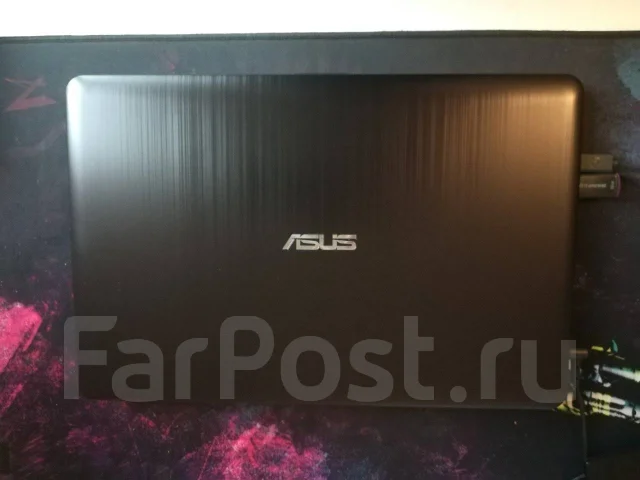 Asus VivoBook. 15.6", 1,1����, ��� 4 ��, ���� 500���, WiFi: 1, Bluetooth: 1, ����������� �� 4��. ����