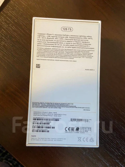 Apple iPhone 11. �/�, ������, 3G, 4G LTE, Dual-SIM, ����������, ���������, NFC ����