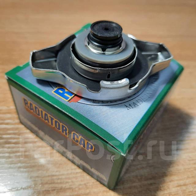 Крышка радиатора 0.9 Futaba R125 купить в Новосибирске по цене: 400₽ —  частное объявление ФарПост