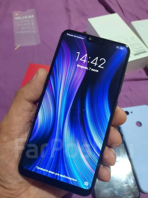 Xiaomi Mi8 Lite. �/�, ������, 3G, 4G LTE, Dual-SIM, NFC ����