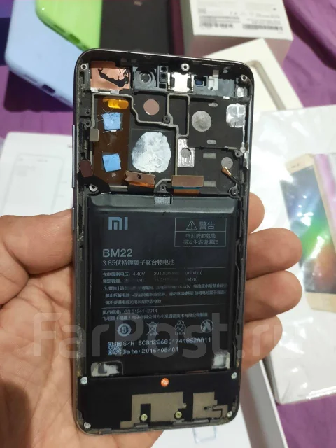 Xiaomi Mi5. �/�, ������, 3G, 4G LTE, Dual-SIM, NFC ����