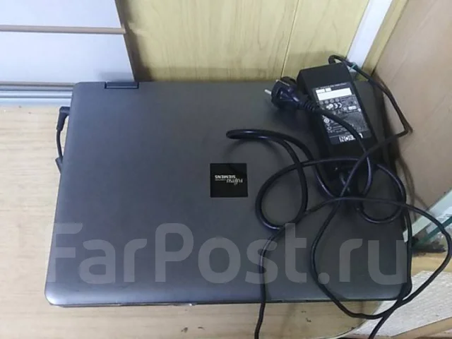 Fujitsu Siemens Esprimo Mobile ����