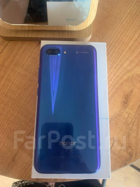 Honor 10. �/�, �����, 3G, 4G LTE, Dual-SIM, NFC ����