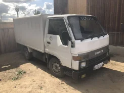 Toyota Hiace ����