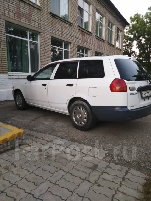 Mazda Familia. �������, ��������, 1.3 (100��.�.), ������, 150 000����. �� ����
