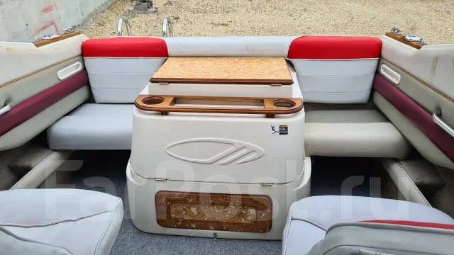 Maxum. 1995 ���, ����� 5,7��., ��������� ������������, 220��.�., ������ ����