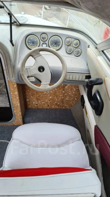 Maxum. 1995 ���, ����� 5,7��., ��������� ������������, 220��.�., ������ ����
