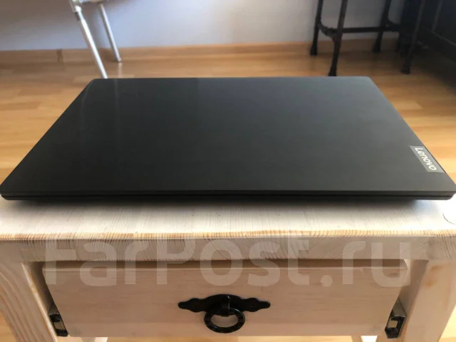 Lenovo Ideapad S145. 15.6", 2,6����, ��� 4 ��, ���� 256���, WiFi: 1, Bluetooth: 1, ����������� �� 5��. ����