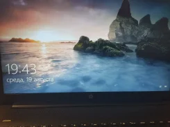 HP 17-ca0019ur. 17.3", 2,6����, ��� 8 ��, ���� 1 000���, WiFi, Bluetooth, ����������� �� 4��. ����