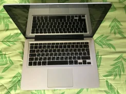 Apple MacBook Pro 13 2010 Mid MC374. 13.3", 2,4����, ��� 4 ��, ���� 160���, WiFi, Bluetooth ����