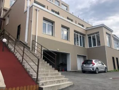 5-���������, ����� �������� 25�. ����, ������� ����, 131,6���.��., 2/3 ���� ����