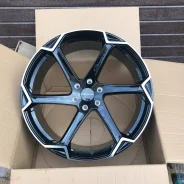 Giovanna Dalar-5. 10.5x22", 5x127, ET30, �� 71,5���. ����