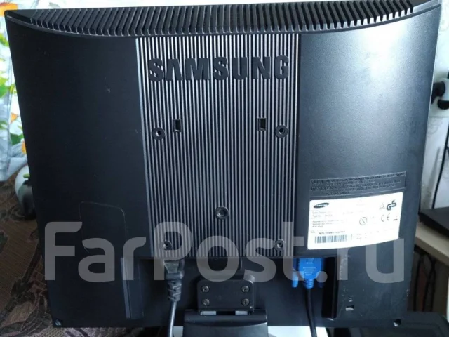 Samsung. 17" ����
